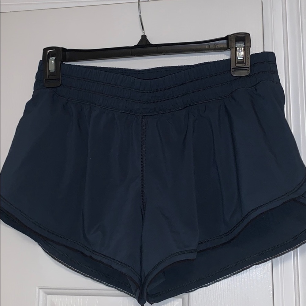 Lulu size 6 shorts